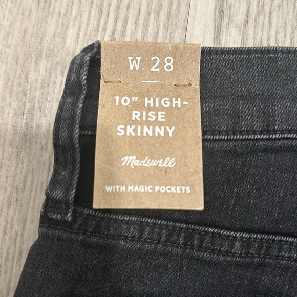 NWT Madewell 10” High Rise Skinny - Picture 3 of 3